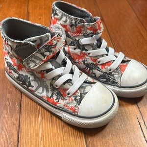 Converse kids size US 9, hardly worn